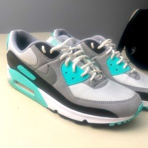Nike Teal & Black Air Max